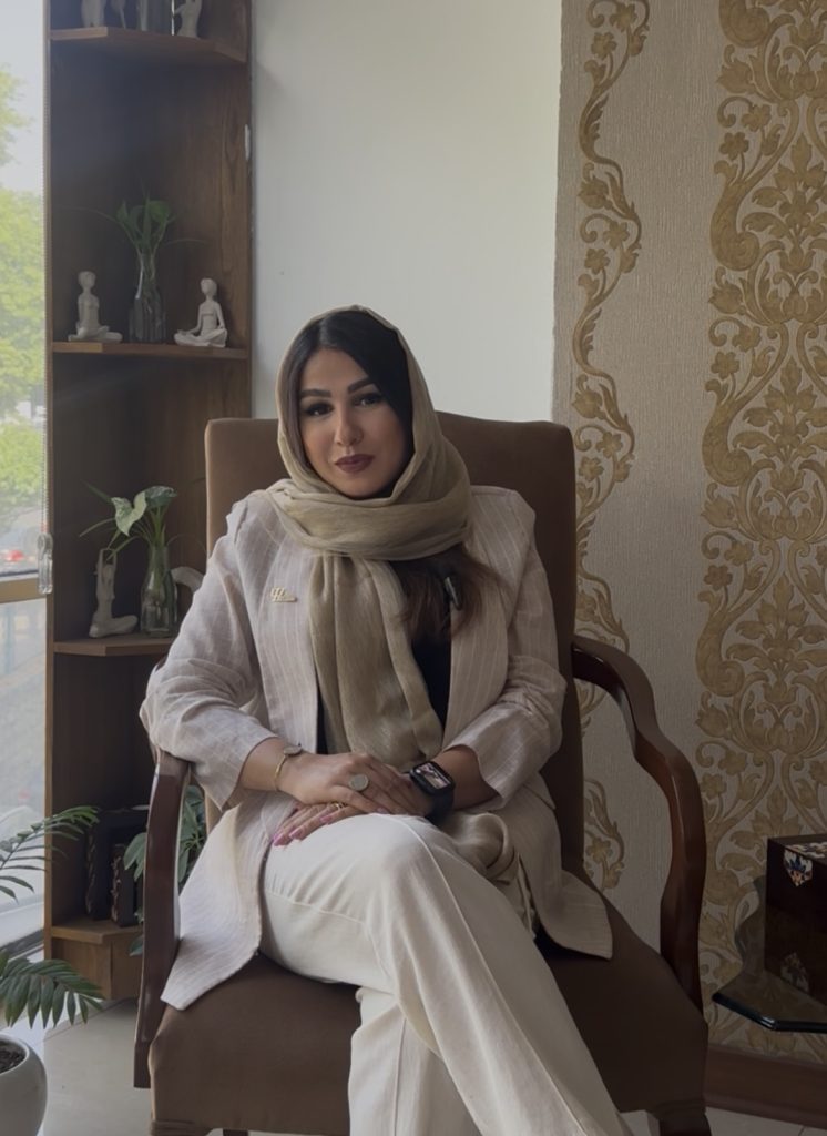 بهترین روانشناس کودک در کلینیک نیاوران